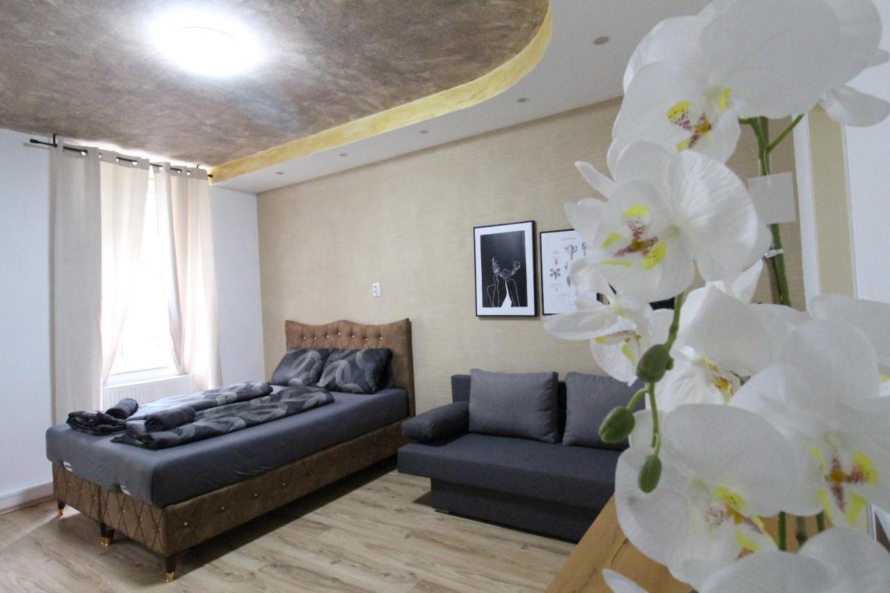 Family Quad Room Rf Vienna Exterior photo